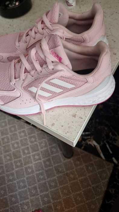 Adidas dama nr 37