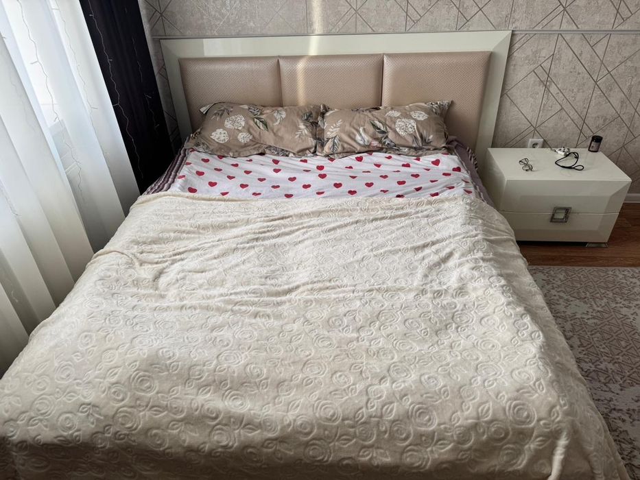 Продам диван спальный