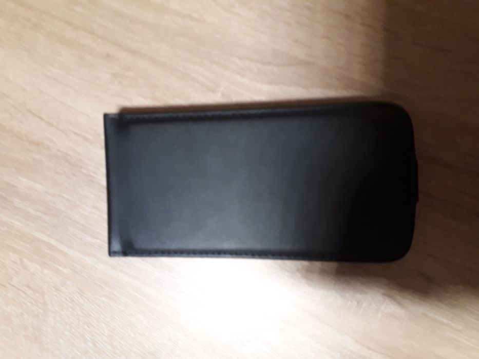 Черен кожен калъф за Samsung A 3 2016. 5 лв