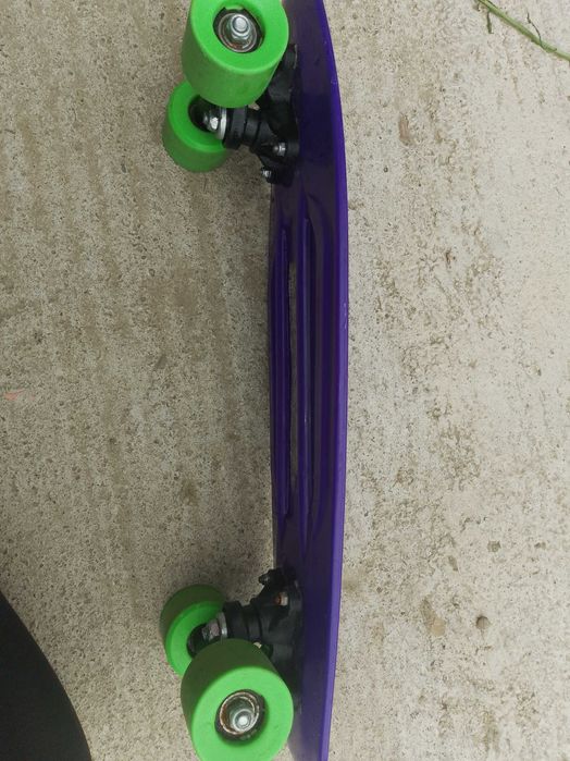 Skateboard,trotinete,