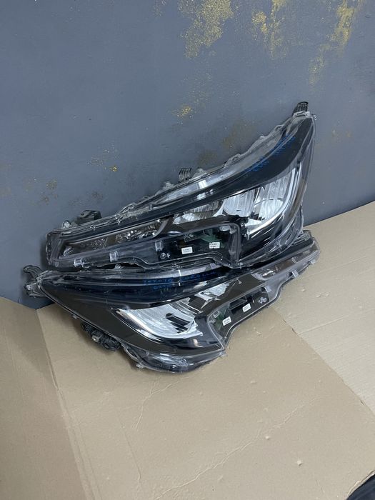 Far dreapta Toyota Corolla XII 7 E210 Full Led 8115002S60 an 2018-2024