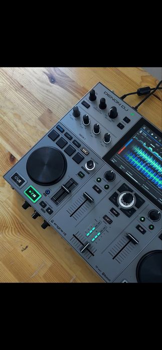 Denon prime go+ dj controller