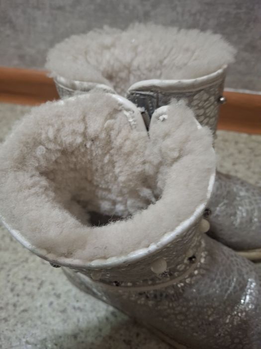 Продам сапоги на девочку