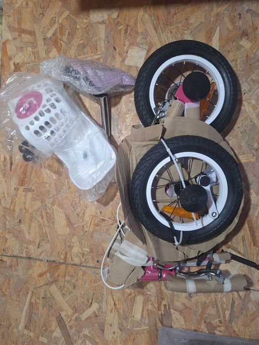 Bicicleta fetite noua