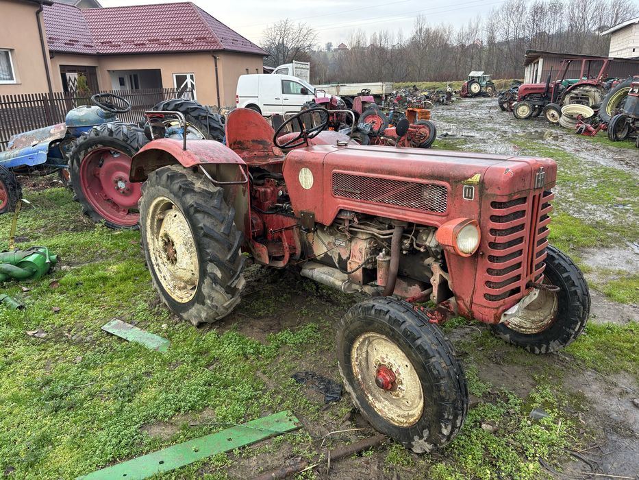 Dezmembrez mccormick b 275 international