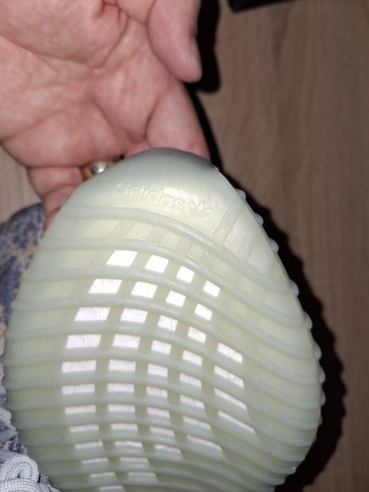 Yeezy mărime 40 - noi cu etichetă si sigiliu