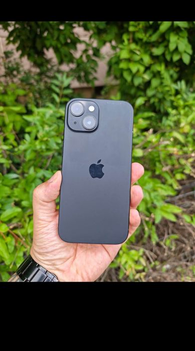 Iphone 15 black .