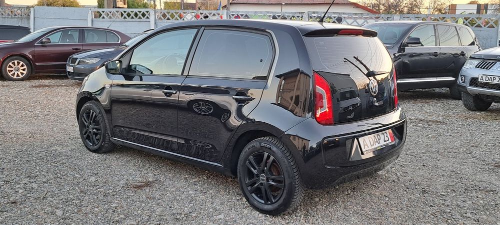 Volkswagen UP 1000 benzină Euro 5 Cutie manuală RAR EFECTUAT an 2014