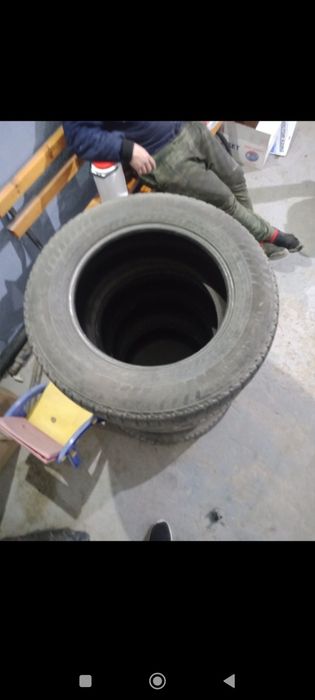 Продам покрышки R 18