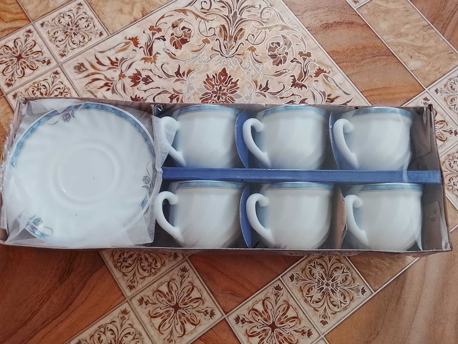 чайный сервиз на 6 персон