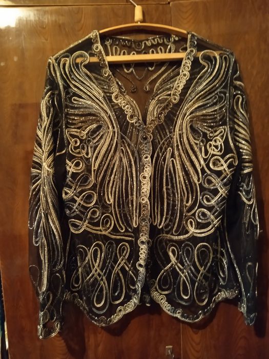 Нарядная одежда бу.размер 48-50