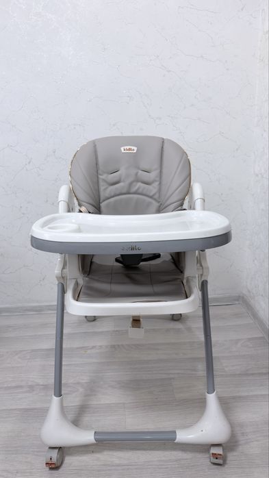 Стульчик для кормления Kidilo