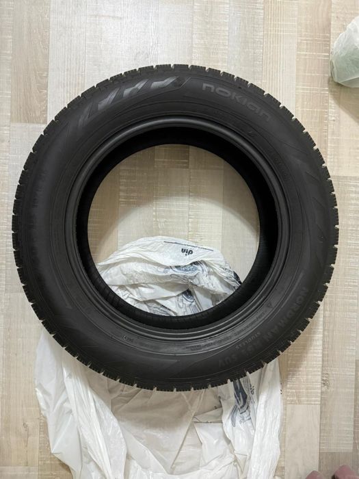 Продам шины 235/60/R18