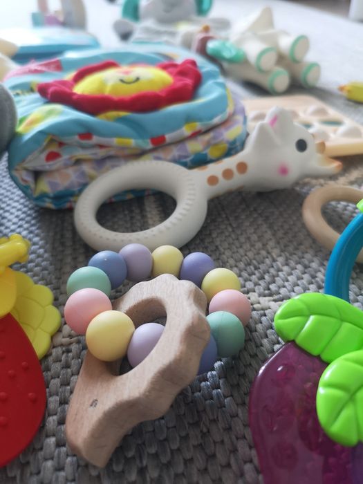Лот бебешки играчки - Sophie Giraffe, Fischer price, fehn nature и др