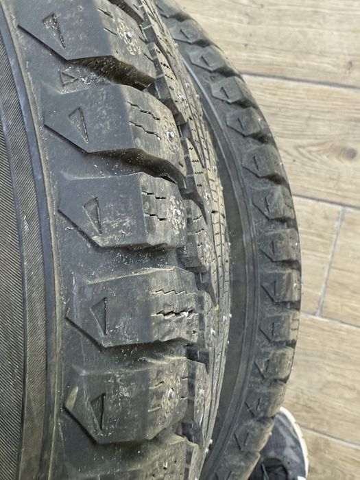 Kumho WinterCraft Ice WI32