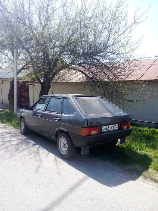Лада 2109 в хорошем состоянии
