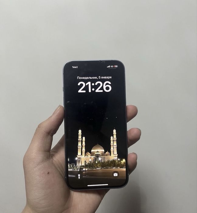 Продам айфон 14 128 гб