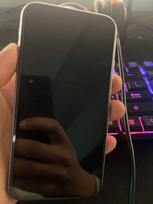 Iphone 11 xotira 64 ideal