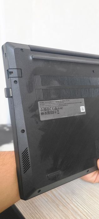Lenovo notebook sotiladi
