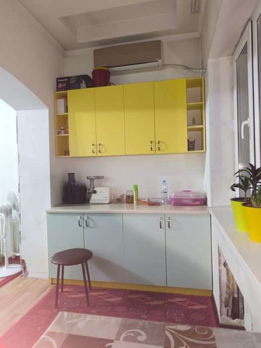 Продаётся 4 комнатная квартира