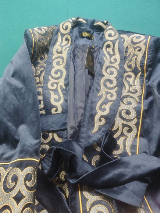 Шапаны (чапаны) 10000 тенге