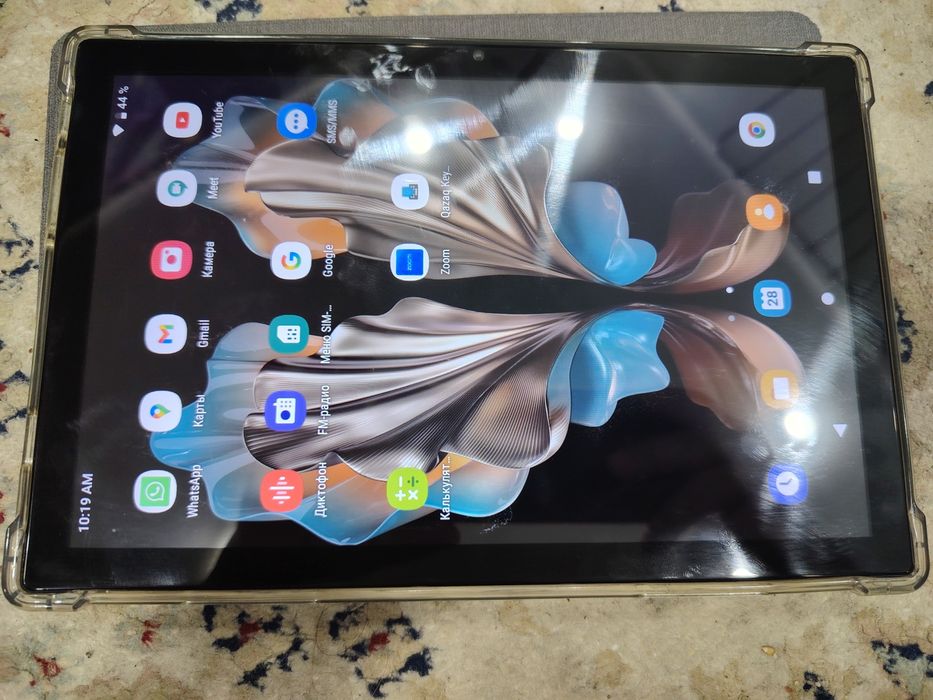 Продаю планшет новый