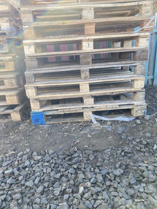 Продам поддон в хорошем состояние