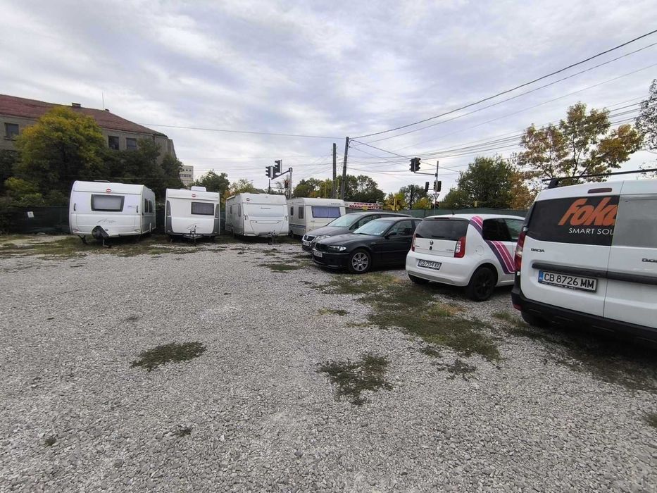 Дава се под наем Гараж / Паркомясто в София, Модерно предградие - 999999 кв.м за 51 € - Снимка #3