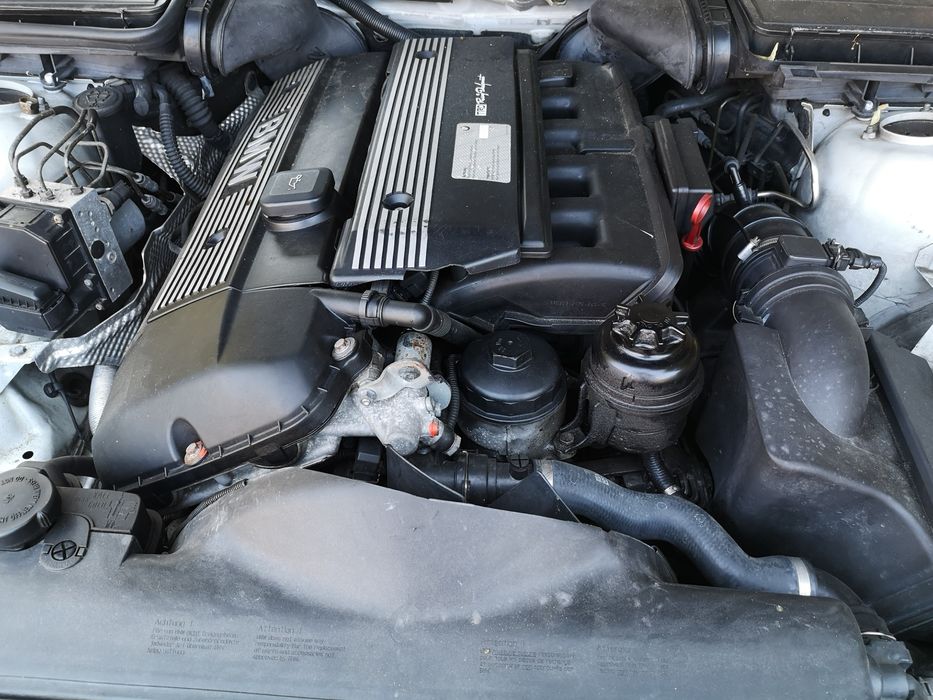 E39 seria 5 520i 525i 528i 530i 535i 540i 525d 530d facelift piese