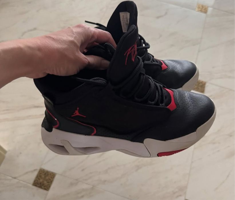 Кроссовки подростковые