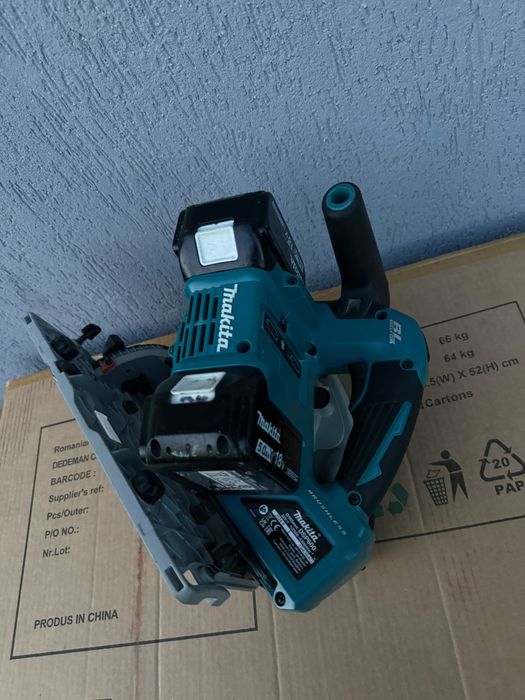 Circular cu plonjare Makita DSP 600