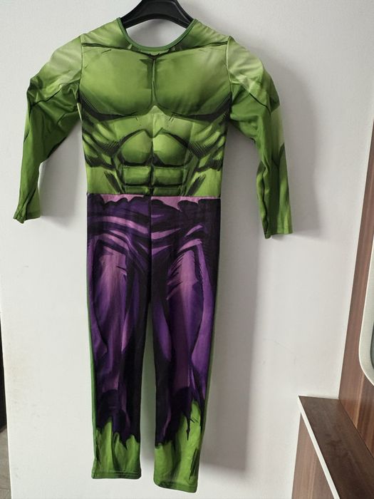 Costum  hulk 4 6 ani Hm baieti