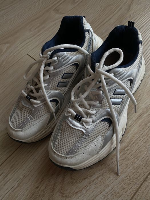 Кроссовки для девочек