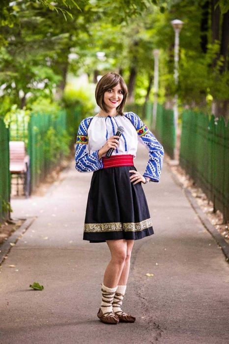 Solistă vocală cu experiență – Muzică live cu negative