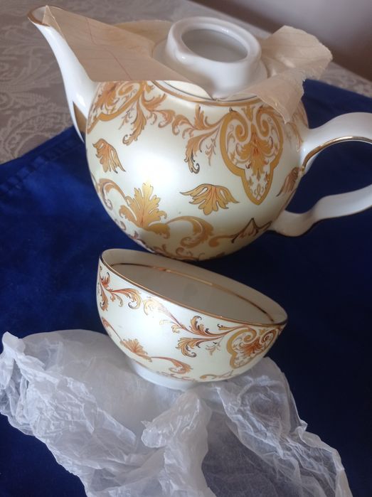 Продаю чайный сервиз