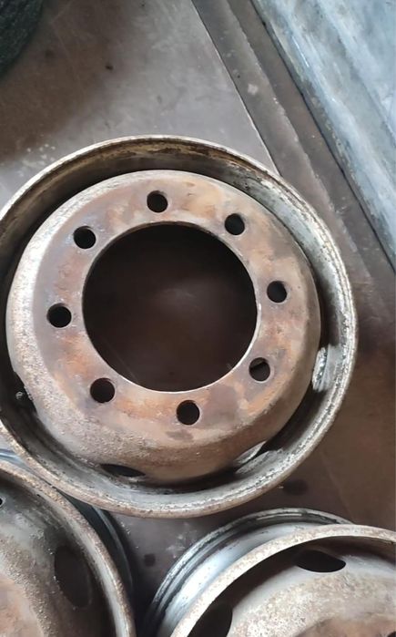 Диски на прицеп.