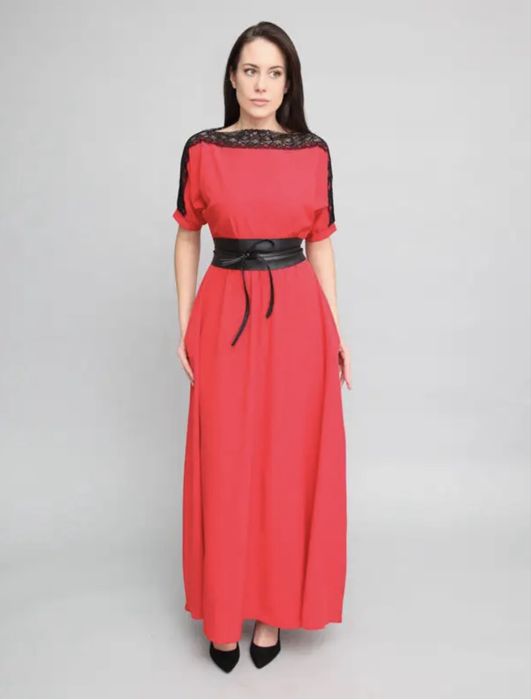 Платья вечерние очень красивые 50 р +-