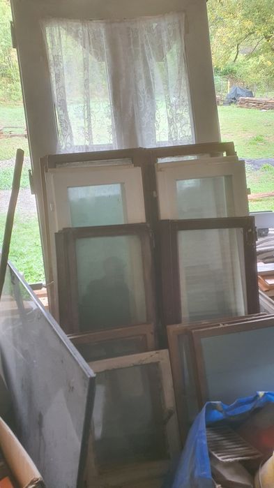 Usi și geamuri din demolari