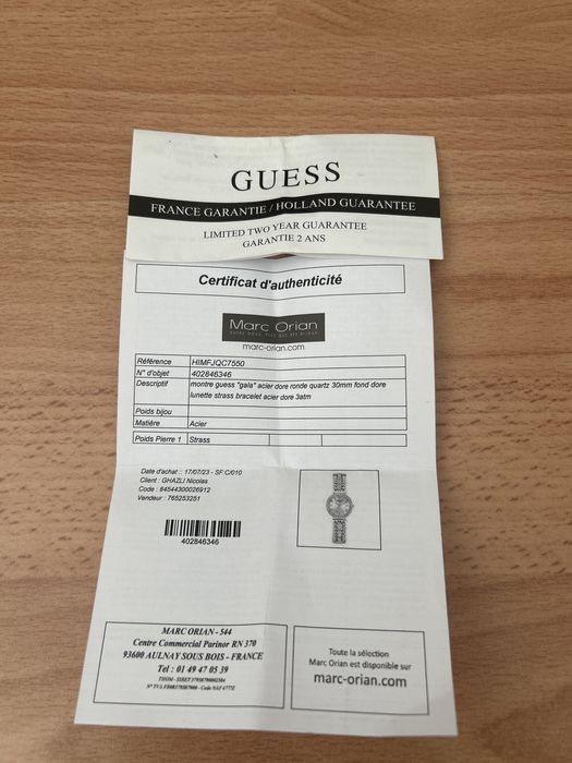 Часовник дамски Guess