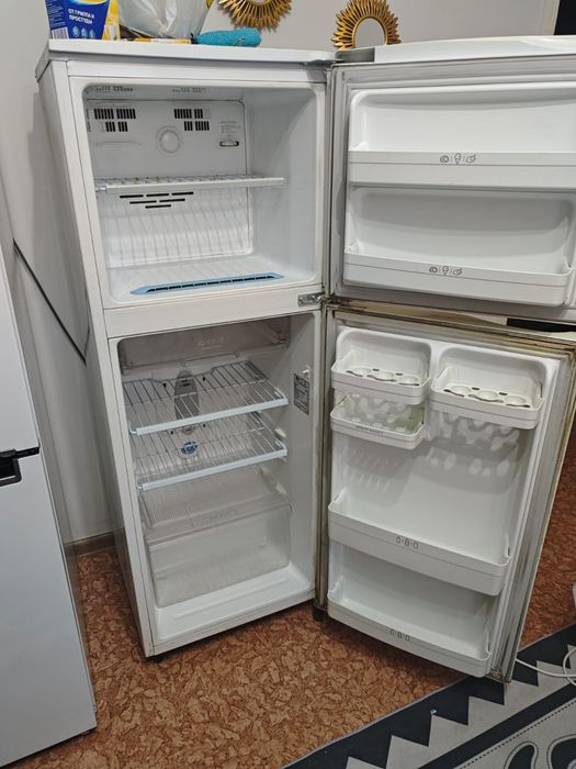 Холодильник б/у LG