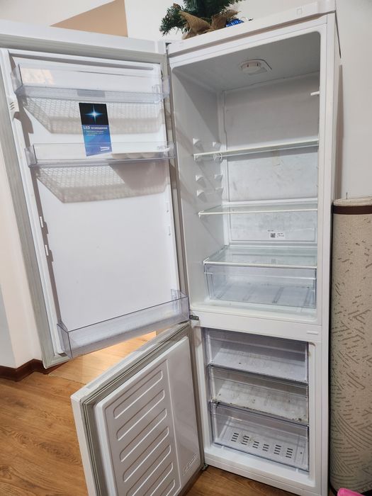 Холодильник Beko,