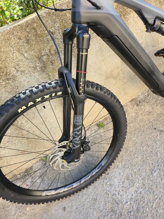 Canyon spectral ON CF 8 29/27.5 Електрически Карбонов 1x12 Като нов