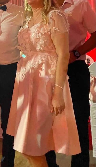 Официална рокля от сатен с дантела 3 D