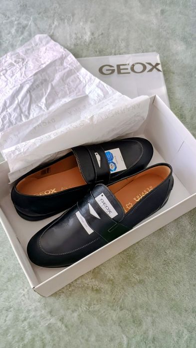 Mocasini din piele,noi.