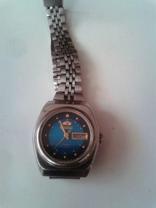 Ceas cu bratara ;;ORIENT"",si Chaika de dama ,mecanic