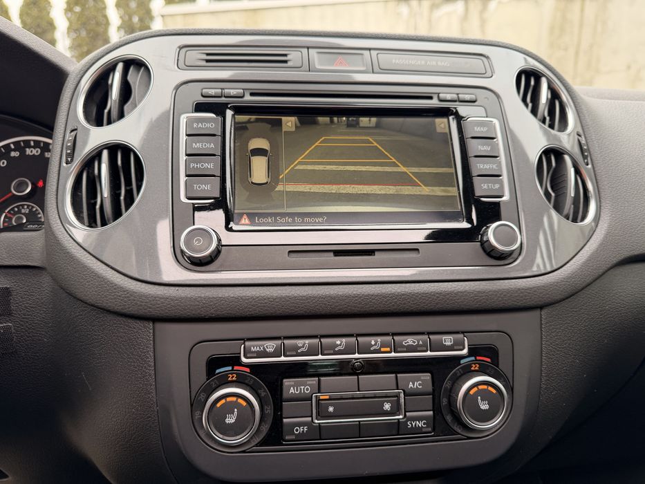 Tiguan R-Line 2.0 177cp/Keyless go entry/ Camera/4Motion