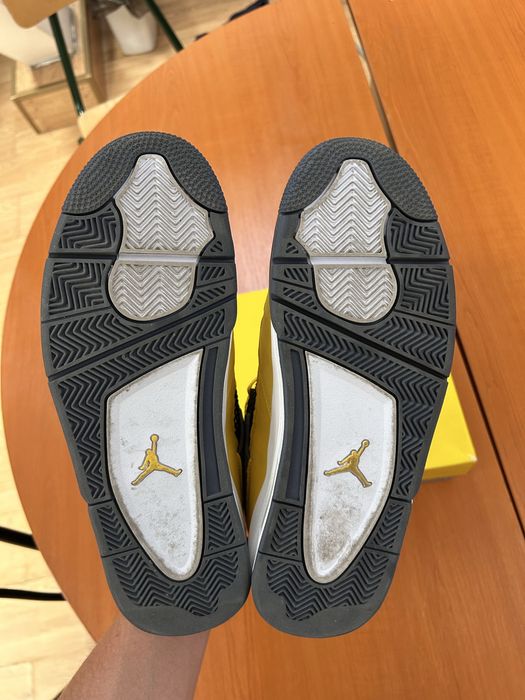 Jordan 4 Lighting (45)