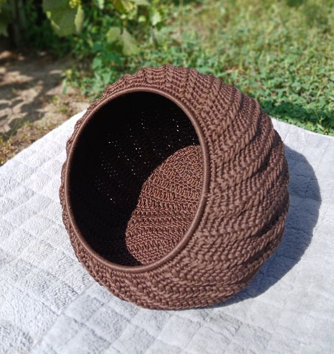 Лежанка-домик для кошек и собак