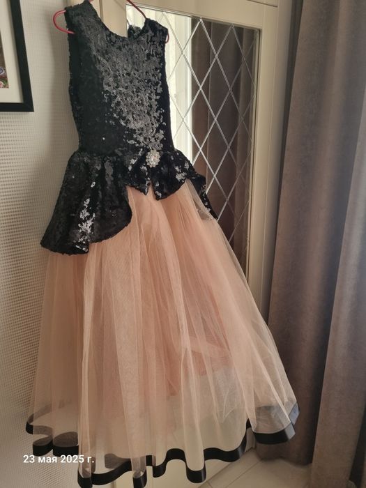 Нарядное платье для девочки