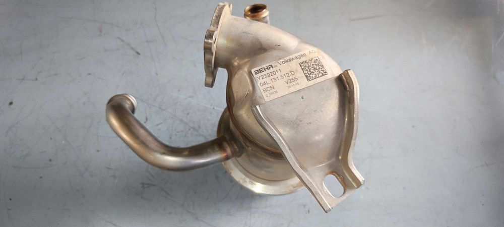 EGR volkswagen vw touran DEF 2.0 cod 04L131512D Behr